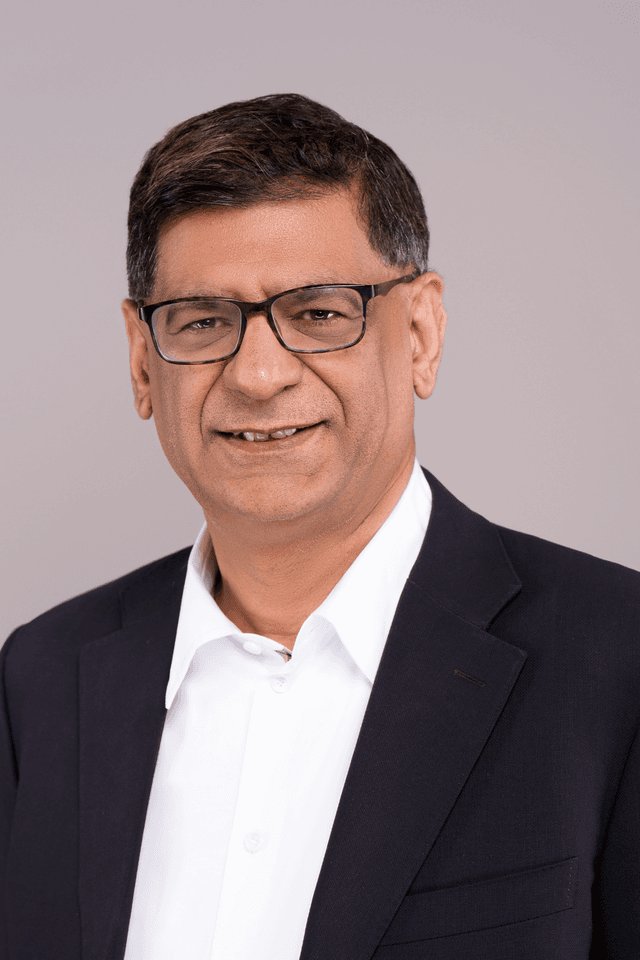 Rajiv Gandhi, Board Member